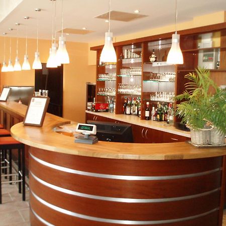 Отель La Table Alsacienne Farebersviller Экстерьер фото